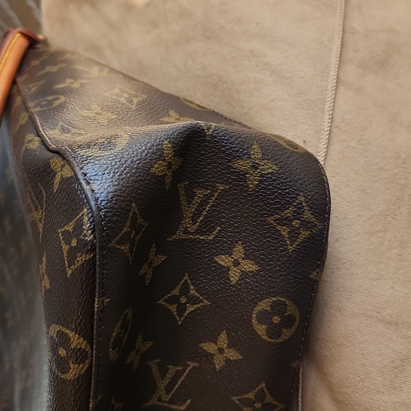 LOUIS VUITTON Monogram Looping GM Bag 2002 - Picture 8 of 17